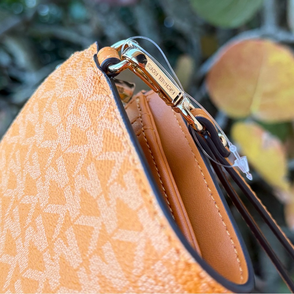 Michael Kors Jet Set Travel Double Zip Large Phone Wristlet MK Rad Orange Multi - Picture 12 of 12